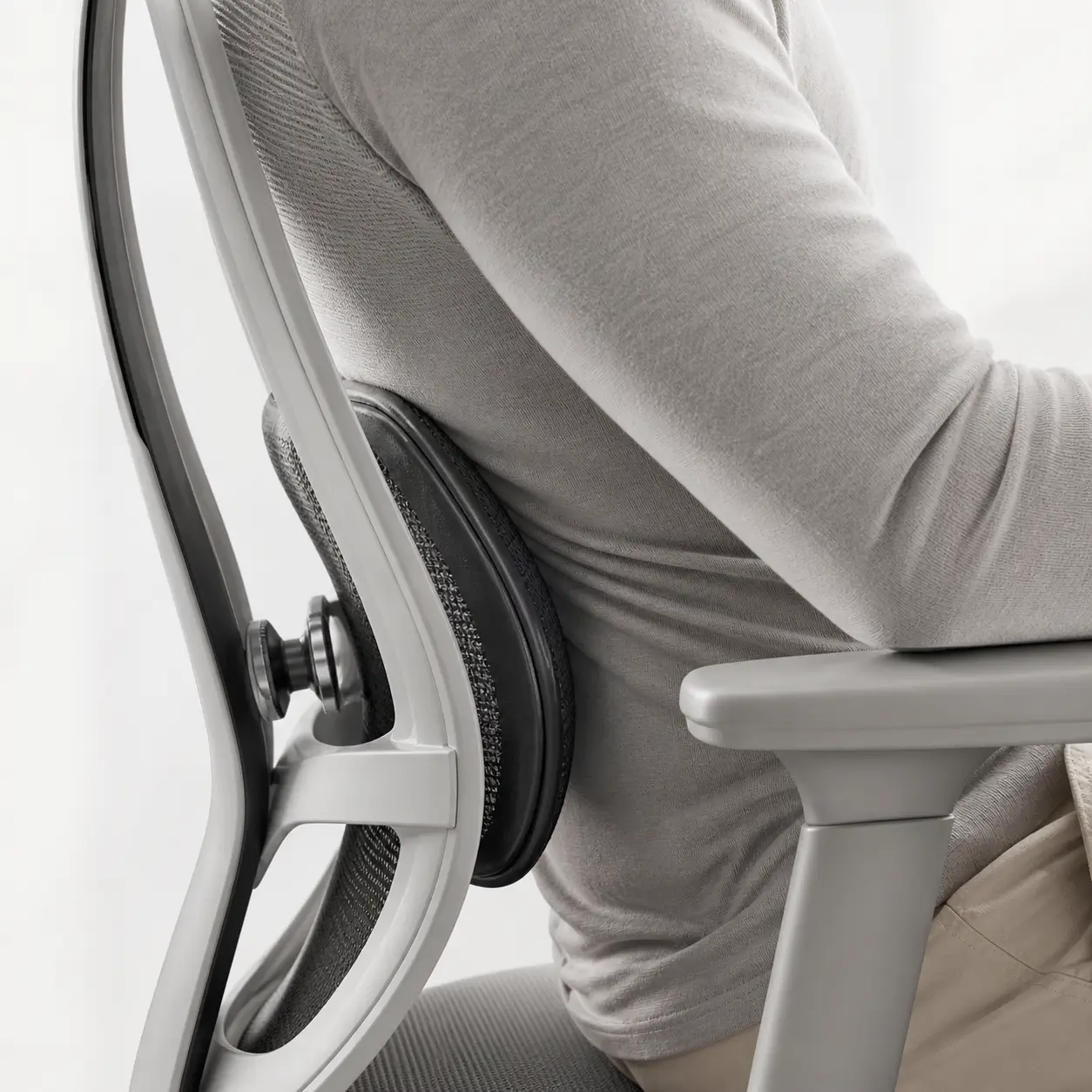 Lumbar support — adaptive ergonomic curve